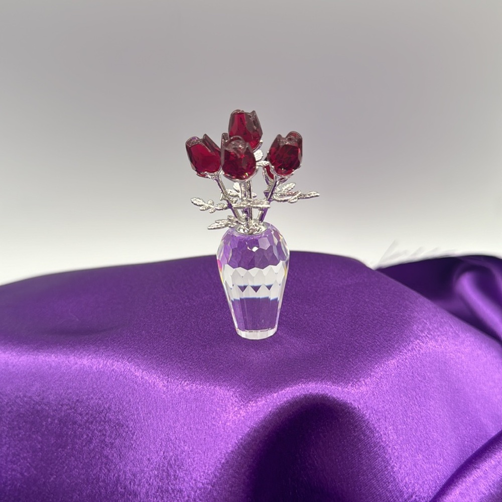 Swarovski 6 Red Rose Bouquet - Picture 3 of 5